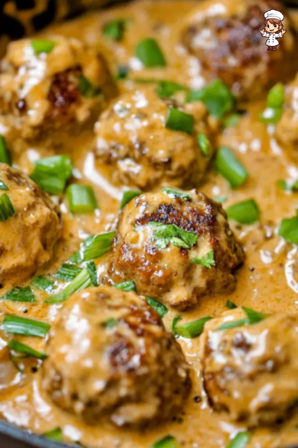 Keto Feta Burgers with Tomato Cream Sauce – Low-Carb, Flavor-Packed Dinner