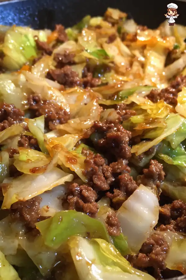 Ground beef with chopped cabbage