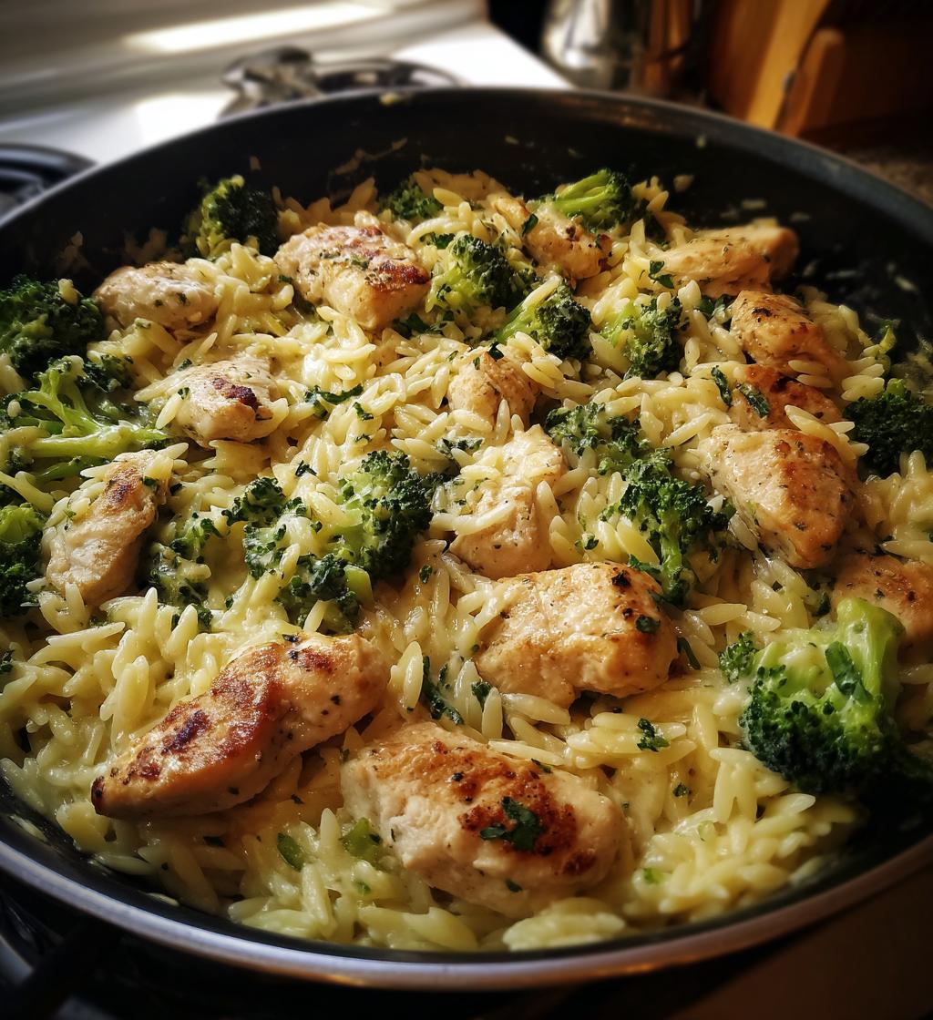 Creamy Cheesy Chicken Broccoli Orzo - detail 1