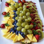 Christmas Tree Fruit Platter (healthy option)