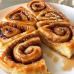 Cinnamon Roll Christmas Tree