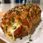 Garlic Parmesan Pull-Apart Bread