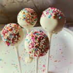 Christmas cake pops